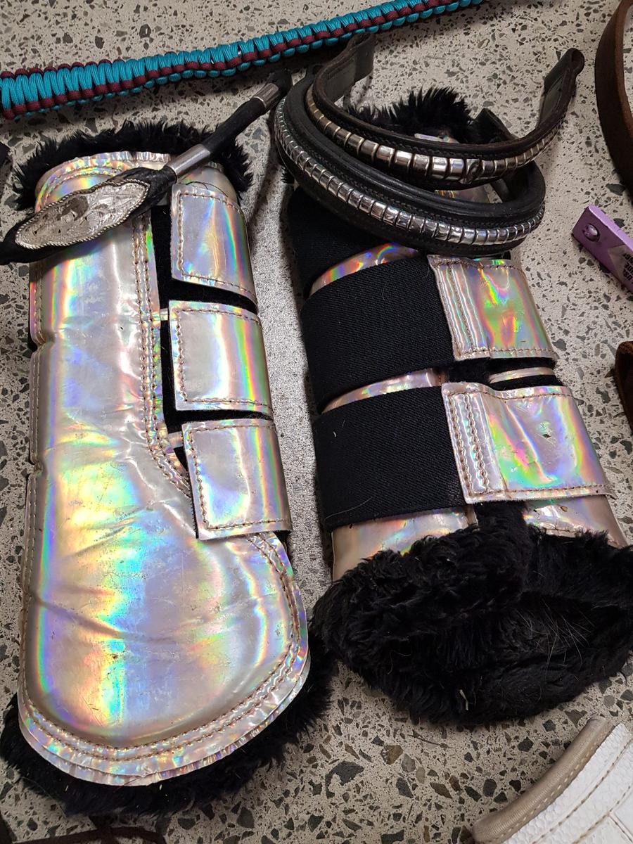 Re-Ride (Used) Hologram boots - Full Size Pair