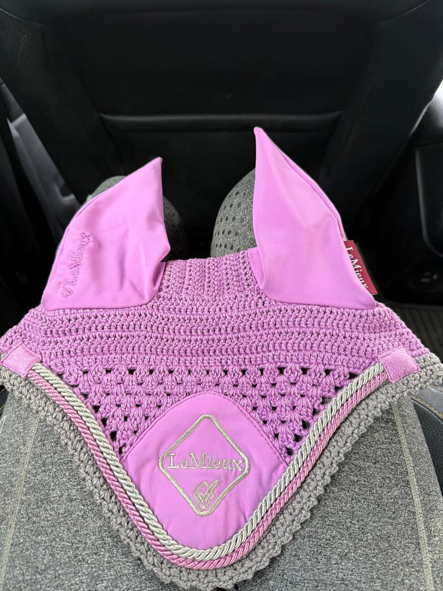 Lemieux lavender ear bonnet