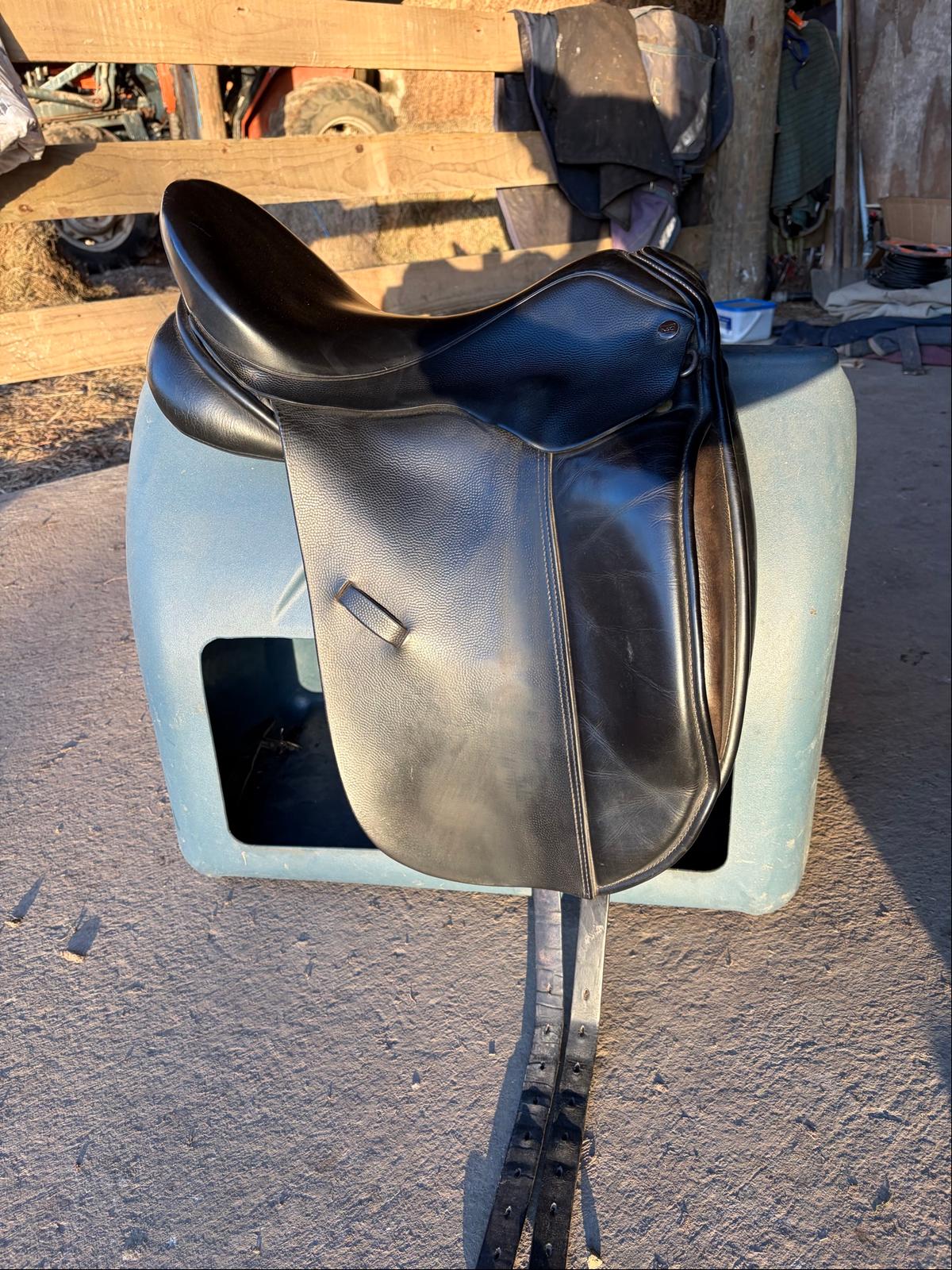 17.5” NSC Aotearoa Dressage Saddle W