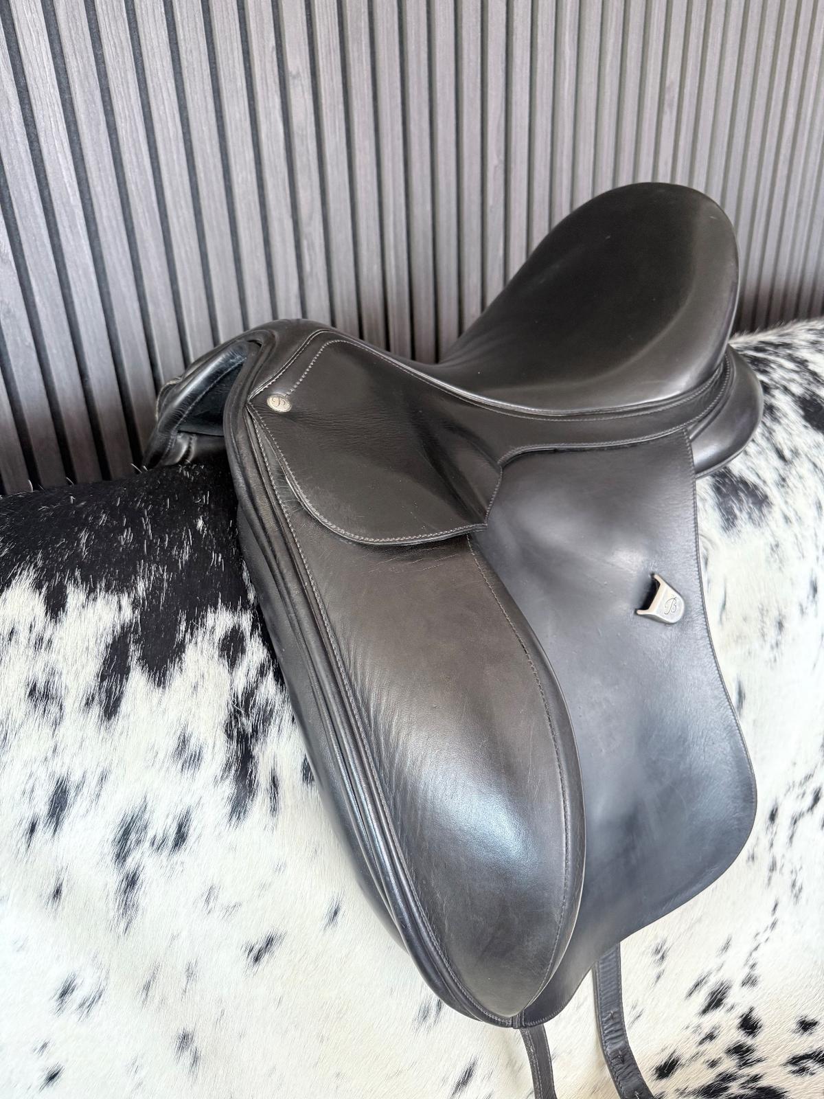 Bates Innova Dressage Saddle