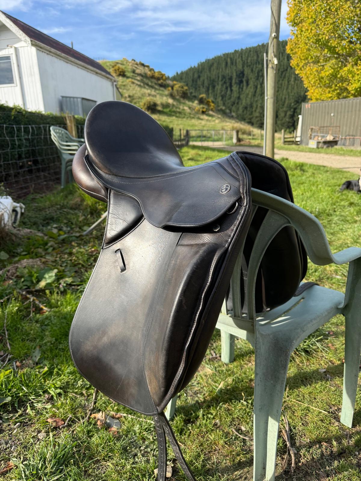 Kieffer Dressage Saddle 17.5”
