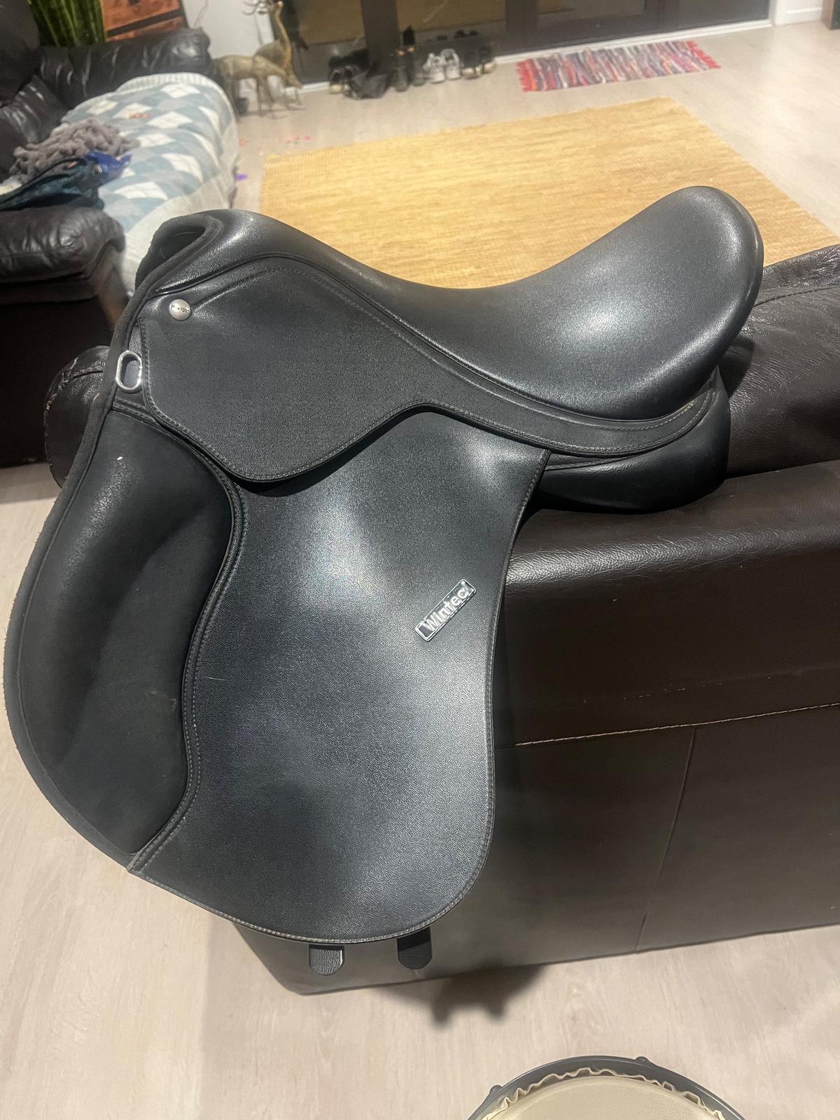 Wintec Pony 16”