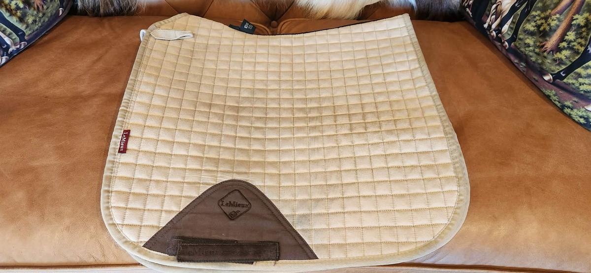 Le Mieux Pro Sport Dressage cut Saddle Pad